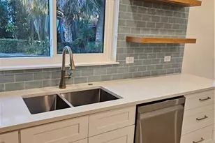 4170 Crayton Rd, Naples, FL 34103 - Photo 3