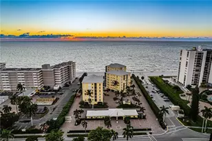 3483 Gulf Shore Blvd N, Naples, FL 34103 - Photo 27