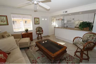 480 5th St S #202, Naples, FL 34102 - Photo 5