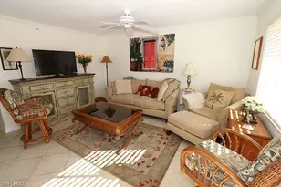 480 5th St S, Naples, FL 34102 - Photo 3