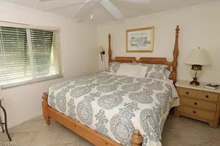 480 5th St S, Naples, FL 34102 - Photo 9