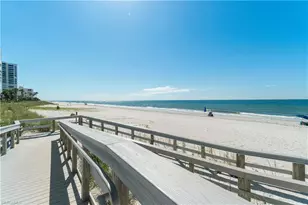 4551 Gulf Shore Blvd N, Naples, FL 34103 - Photo 31