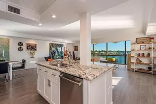 222 Harbour Dr, Naples, FL 34103 - Photo 7