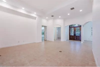 600 6th Ave N, Naples, FL 34102 - Photo 11