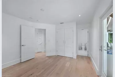 5253 Sycamore Dr, Naples, FL 34119 - Photo 27