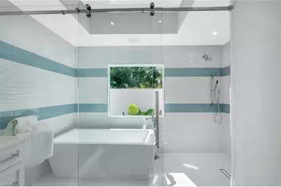 5253 Sycamore Dr, Naples, FL 34119 - Photo 23