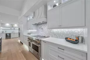 5253 Sycamore Dr, Naples, FL 34119 - Photo 5