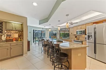 205 Muirfield Cir, Naples, FL 34113 - Photo 9