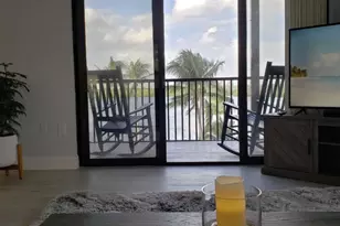 15 Bluebill Ave, Naples, FL 34108 - Photo 17