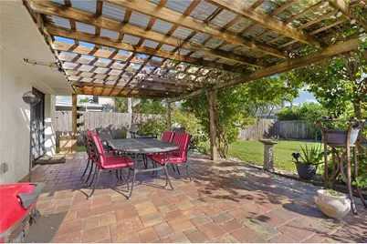 520 99th Ave N, Naples, FL 34108 - Photo 21