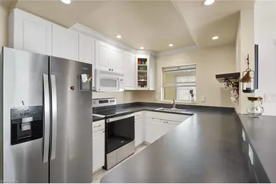 520 99th Ave N, Naples, FL 34108 - Photo 9