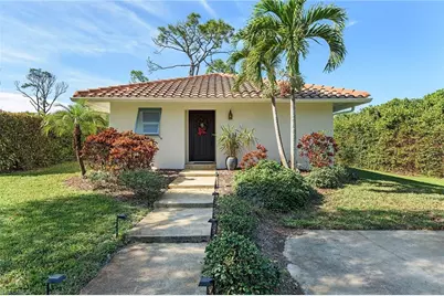 301 Ridge Dr, Naples, FL 34108 - Photo 1