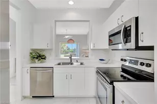 2300 Carrington Ct, Naples, FL 34109 - Photo 7