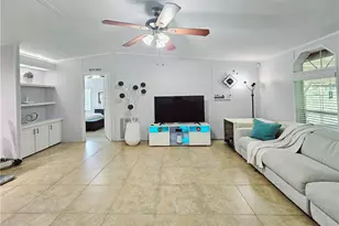 330 F Rd, Labelle, FL 33935 - Photo 9