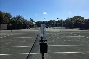 613 Beachwalk Cir, Naples, FL 34108 - Photo 5