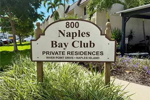 800 River Point Dr, Naples, FL 34102 - Photo 33