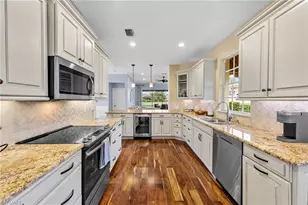 13541 Southampton Dr, Bonita Springs, FL 34135 - Photo 9