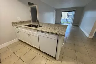 5323 Summerlin Rd, Fort Myers, FL 33919 - Photo 7