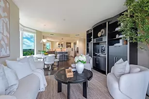 7575 Pelican Bay Blvd, Naples, FL 34108 - Photo 9