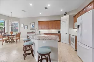 6097 Dogleg Dr, Naples, FL 34113 - Photo 7