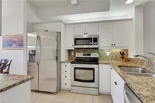 401 Bayfront Pl, Naples, FL 34102 - Photo 9