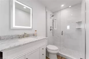 2100 Gulf Shore Blvd N, Naples, FL 34102 - Photo 27