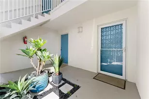 2100 Gulf Shore Blvd N, Naples, FL 34102 - Photo 29