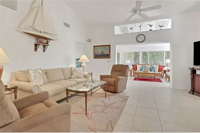 841 Kings Way, Naples, FL 34104 - Photo 9