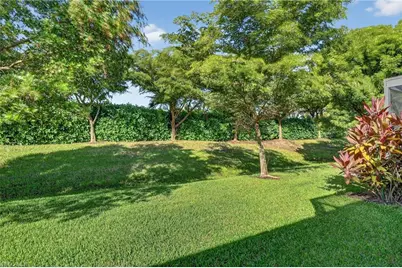 14891 Edgewater Cir, Naples, FL 34114 - Photo 33