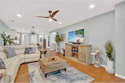 14891 Edgewater Cir, Naples, FL 34114 - Photo 9