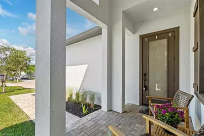 3552 Hibiscus Ave, Naples, FL 34104 - Photo 3