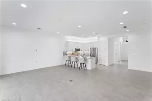 12438 Dahlia Ct, Naples, FL 34120 - Photo 9