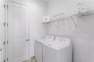 12438 Dahlia Ct, Naples, FL 34120 - Photo 27