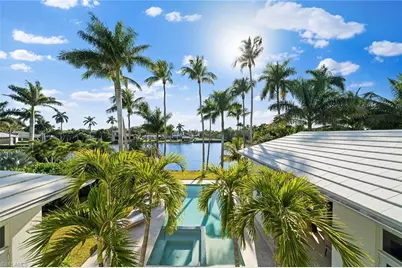 575 Palm Cir E, Naples, FL 34102 - Photo 45