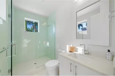 575 Palm Cir E, Naples, FL 34102 - Photo 35