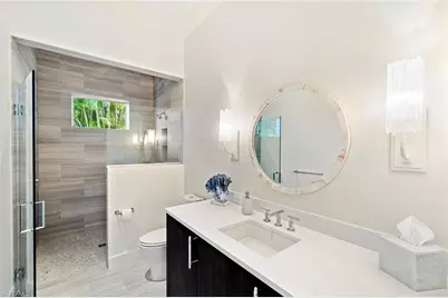 575 Palm Cir E, Naples, FL 34102 - Photo 25