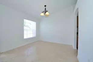 343 NE 10th St, Cape Coral, FL 33909 - Photo 3