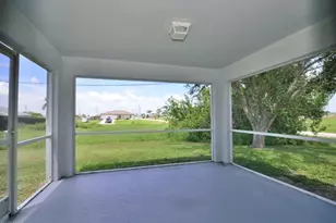 343 NE 10th St, Cape Coral, FL 33909 - Photo 5