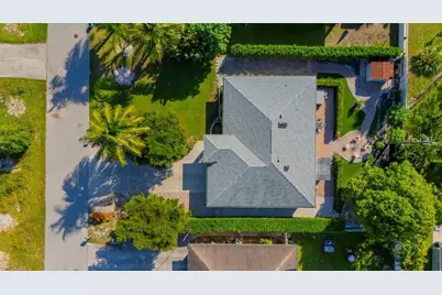 27518 Pinecrest Ln, Bonita Springs, FL 34135 - Photo 5