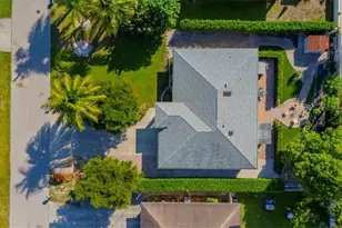 27518 Pinecrest Ln, Bonita Springs, FL 34135 - Photo 5