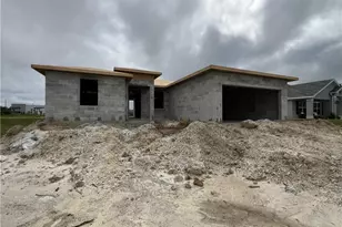 3629 E Gator Cir, Cape Coral, FL 33909 - Photo 7