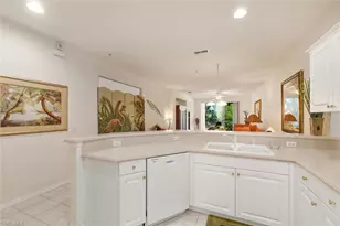 4863 Hampshire Ct, Naples, FL 34112 - Photo 5