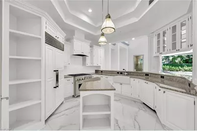 699 Fairway Ter, Naples, FL 34103 - Photo 11