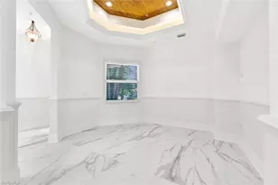 699 Fairway Terrace, Naples, FL 34103 - Photo 9