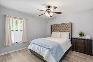 9542 Campbell Cir, Naples, FL 34109 - Photo 17