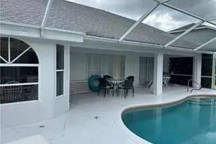 740 Lambton Ln, Naples, FL 34104 - Photo 9