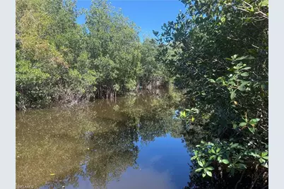 1063 Shadowlawn Dr, Naples, FL 34104 - Photo 17