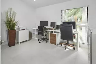 7661 Ponte Verde Way, Naples, FL 34109 - Photo 15