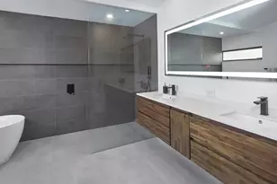 7661 Ponte Verde Way, Naples, FL 34109 - Photo 13