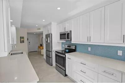 17 Bluebill Ave #101, Naples, FL 34108 - Photo 3